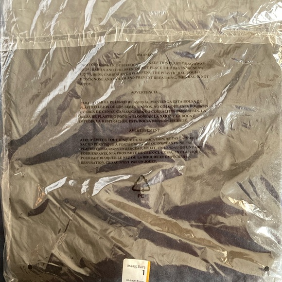 Carhartt Black Long-Sleeve Pocket T-Shirt - Picture 4 of 4